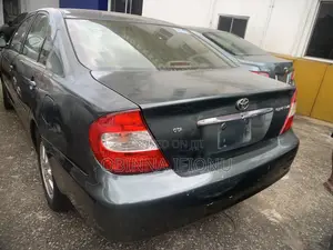 Toyota Camry XLE 4dr Sedan (2.4L 4cyl 4A) 2003 Green