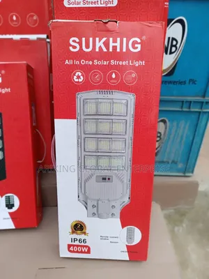 SUKHIG 400W Solar Street Light–Brightness,Convenience & Energy Savings