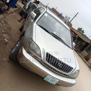 Lexus RX 300 2001 Gold