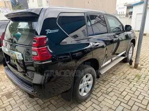 Toyota Land Cruiser Prado 2014 Black