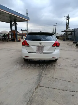 Toyota Venza V6 AWD 2012 White
