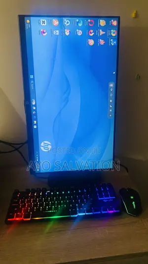 24" HP Frameless IPs Monitor With Vertical and Horizontal Stand