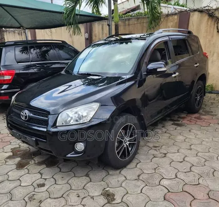 Toyota RAV4 2010 Black
