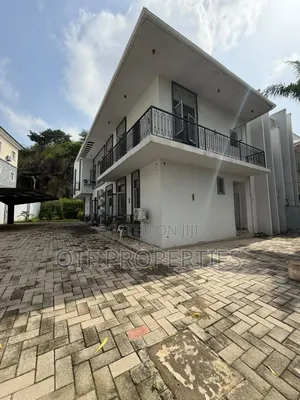 4bdrm Duplex in Wuse 2 for rent