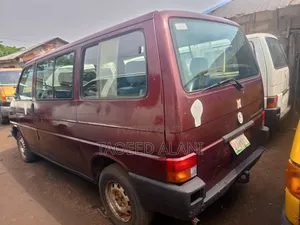Volkswagen Transporter 2001 Red