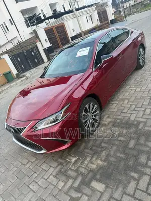 Lexus ES 350 FWD 2018 Red