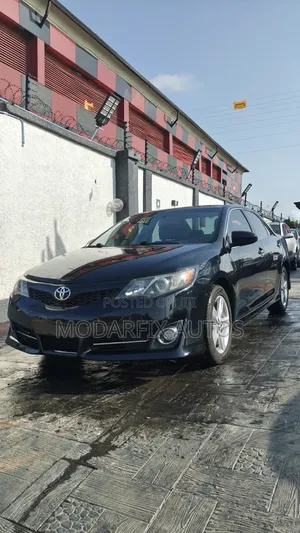 Toyota Camry SE 4dr Sedan (2.5L 4cyl 6A) 2012 Black