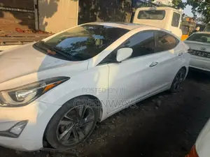 Hyundai Elantra Limited 4dr Sedan (1.8L 4cyl 6A) 2015 White
