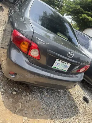 Toyota Corolla 2009 Gray