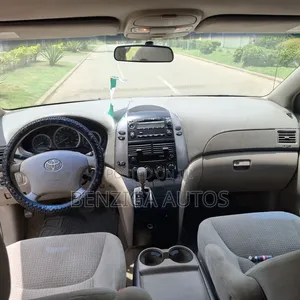 Toyota Sienna 2007 Green