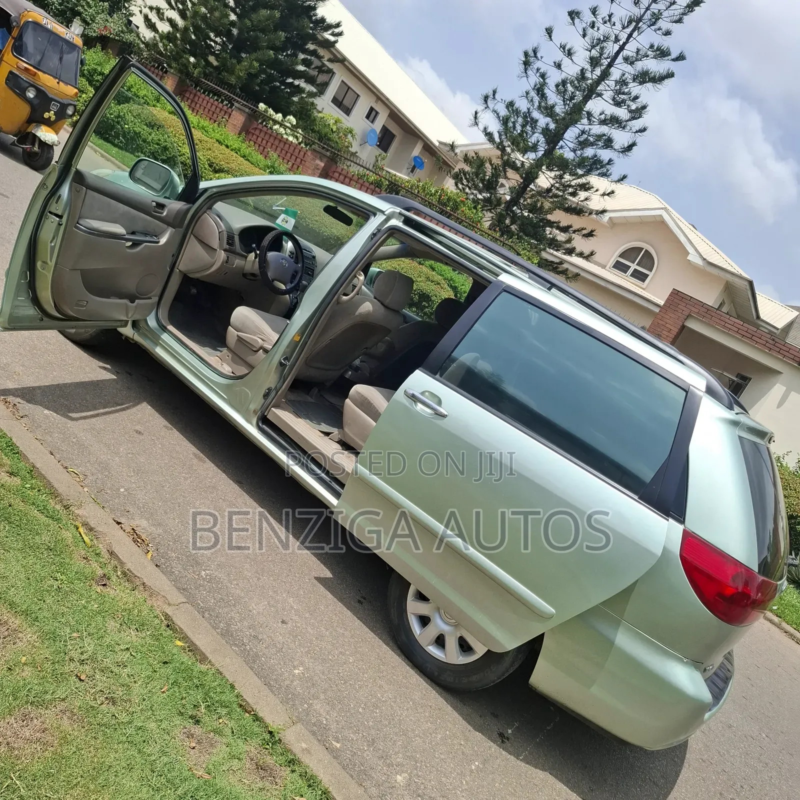 Toyota Sienna 2007 Green
