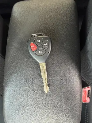 Toyota Corolla S 4dr Sedan (1.8L 4cyl 4A) 2011 Red