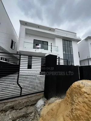 4bdrm Duplex in Sangotedo for sale