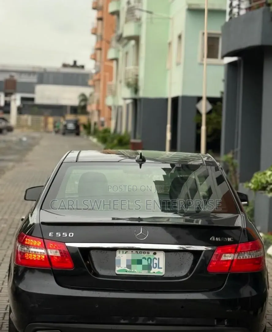 Mercedes-Benz E550 2011 Black