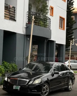 Mercedes-Benz E550 2011 Black