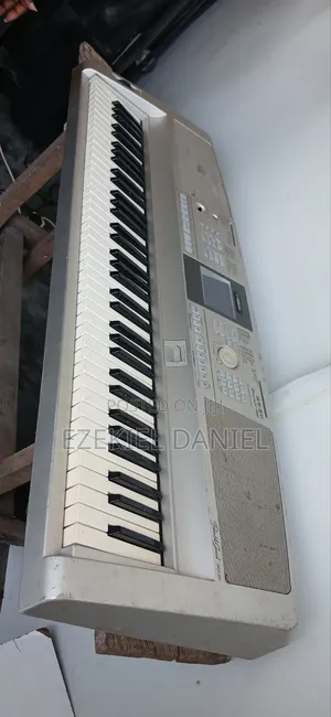 Instrumental Keyboard