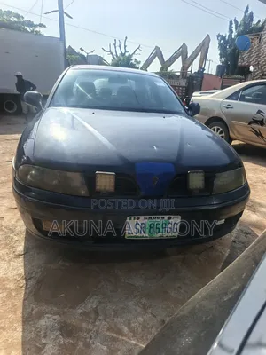Mitsubishi Carisma 2002 Blue