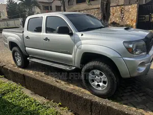 Toyota Tacoma PreRunner Regular Cab 2009 Silver