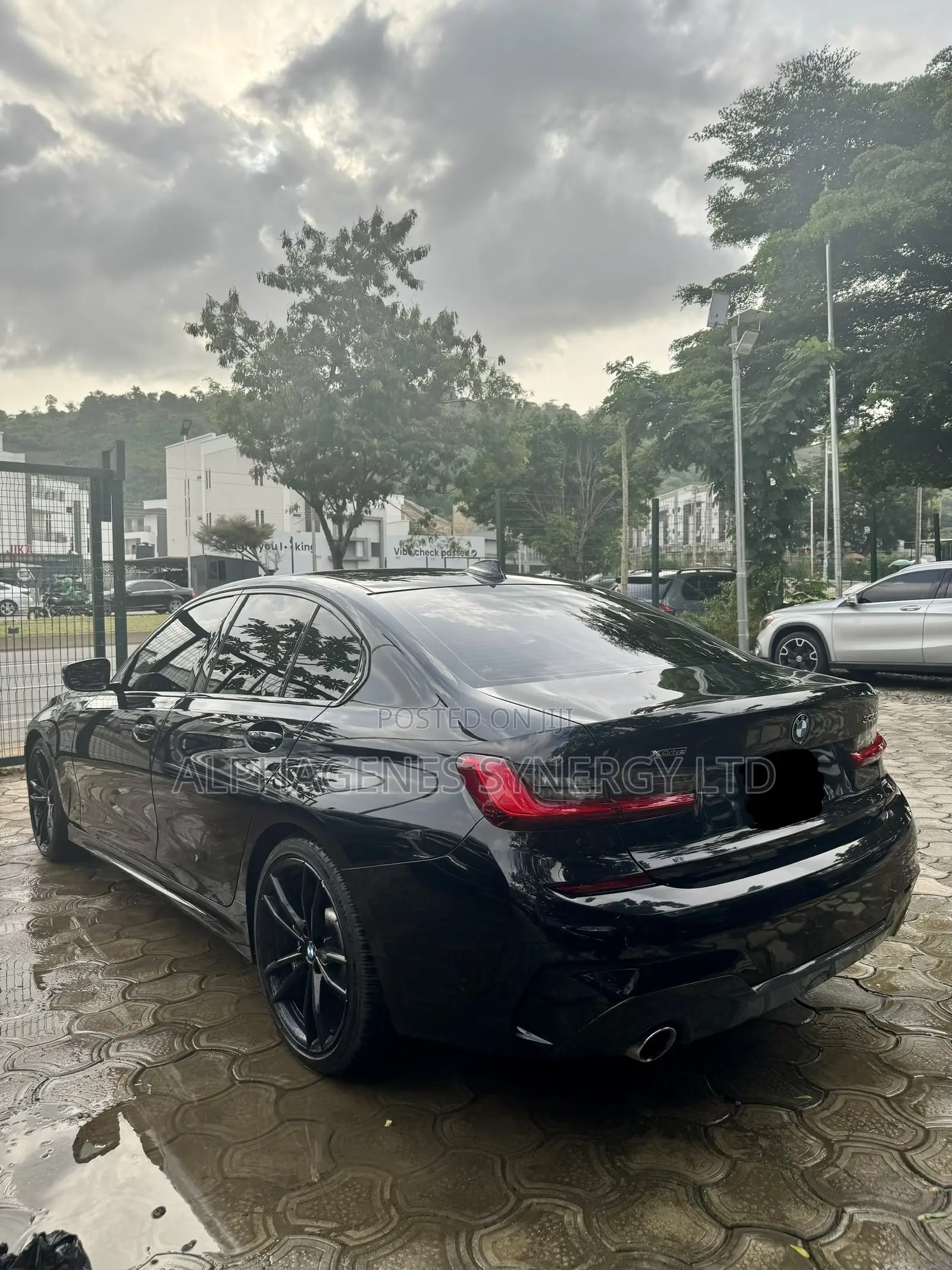 BMW 330i 2019 Black