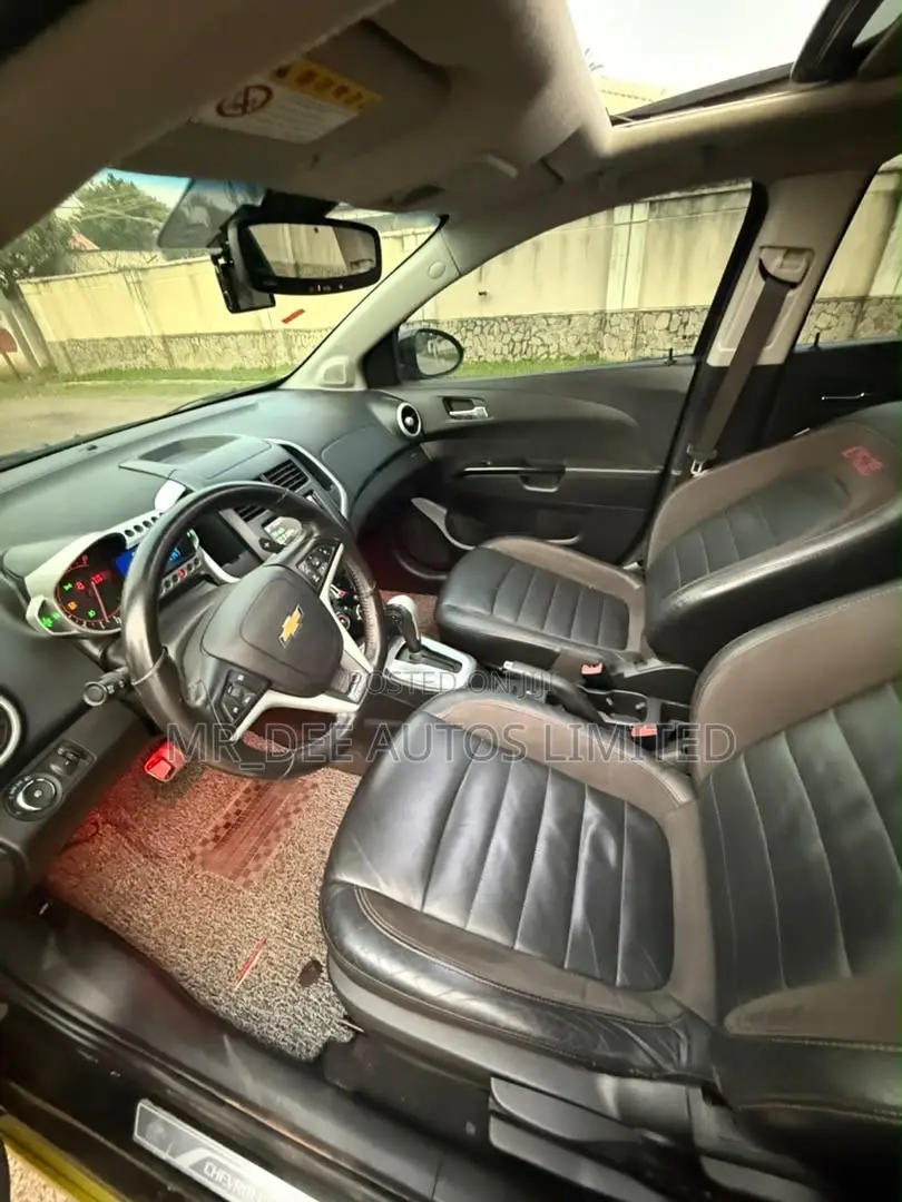 Chevrolet Cruze 2014 Yellow
