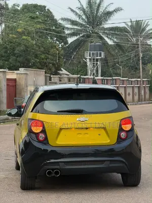 Chevrolet Cruze 2014 Yellow