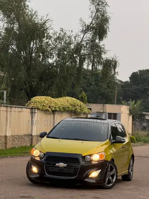 Chevrolet Cruze 2014 Yellow