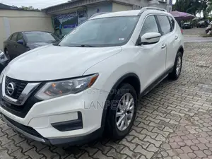 Nissan Rogue 2017 White