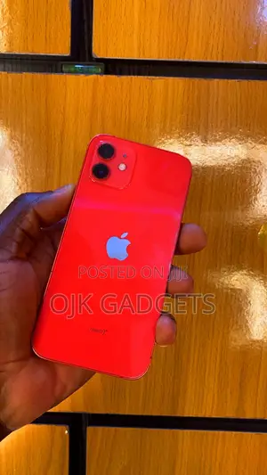 Apple iPhone 12 64 GB Red