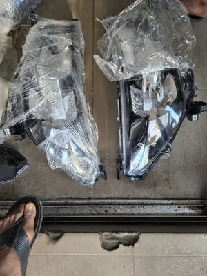 Headlamp Hilux 2020 Available