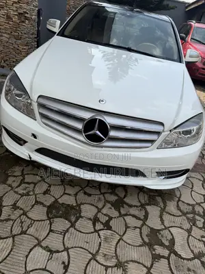 Mercedes-Benz C300 2008 White