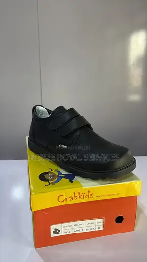 Size 41 Crab Kids Shoe