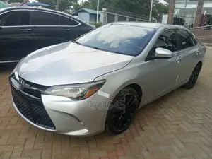 Toyota Camry 2017 Silver
