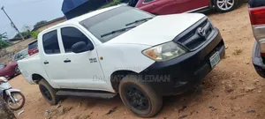 Toyota Hilux 2007 White