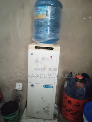 Clean Water Dispenser