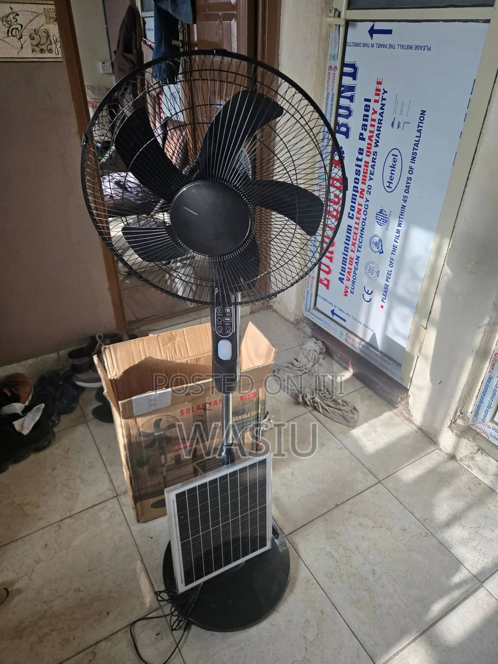 16" Solar Standing Fan