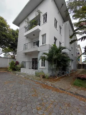 3bdrm Apartment in Royal Garden, Off Lekki-Epe Expressway for rent