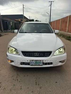 Lexus IS 2001 White