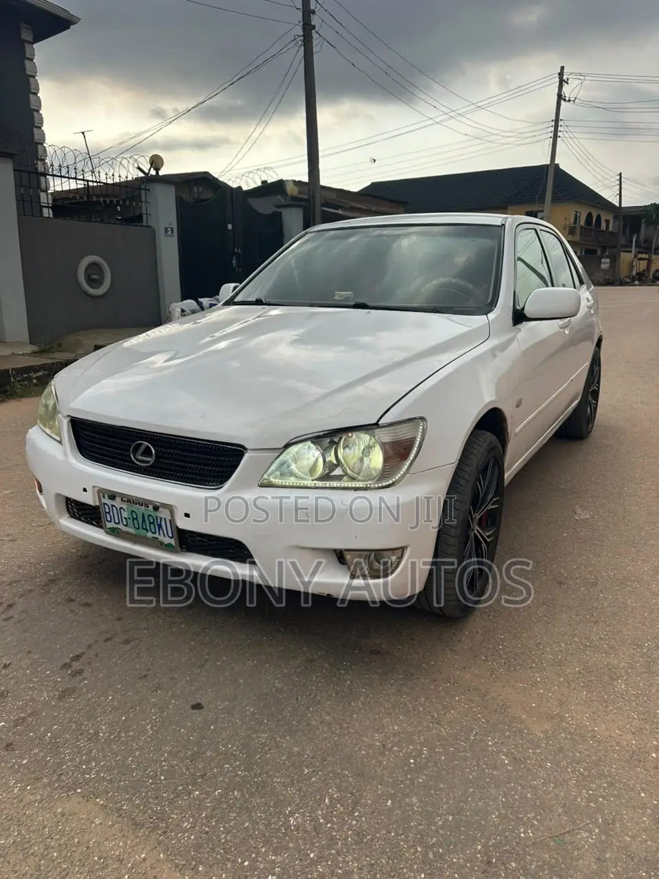Lexus IS 2001 White