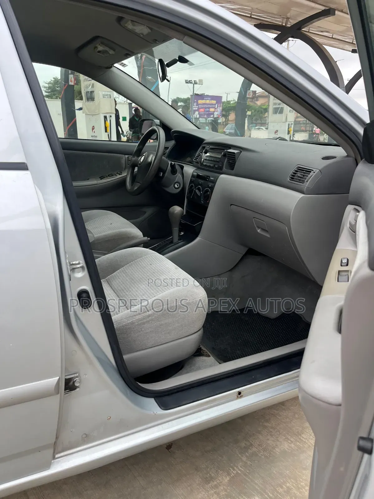 Toyota Corolla LE 2006 Silver