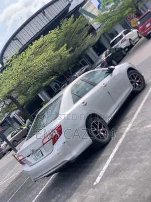 Toyota Camry LE 4dr Sedan (2.5L 4cyl 6A) 2012 Silver