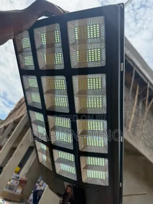 Multi-Cell LED Solar Street Light