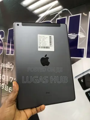 Apple iPad 10.2 (2020) 128 GB Gray