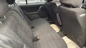 Volkswagen Golf 2003 Red