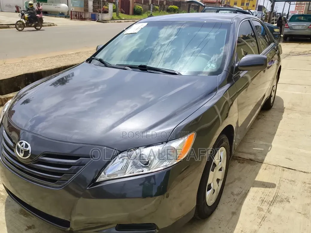 Toyota Camry 2.4 SE 2008 Gray