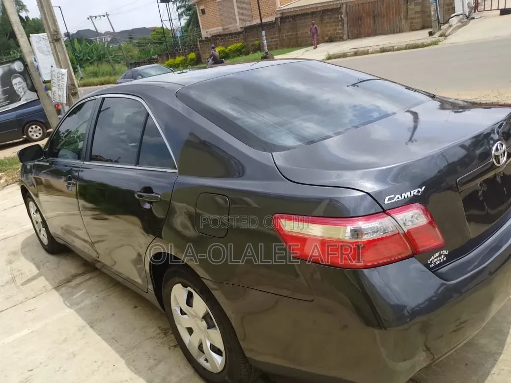 Toyota Camry 2.4 SE 2008 Gray