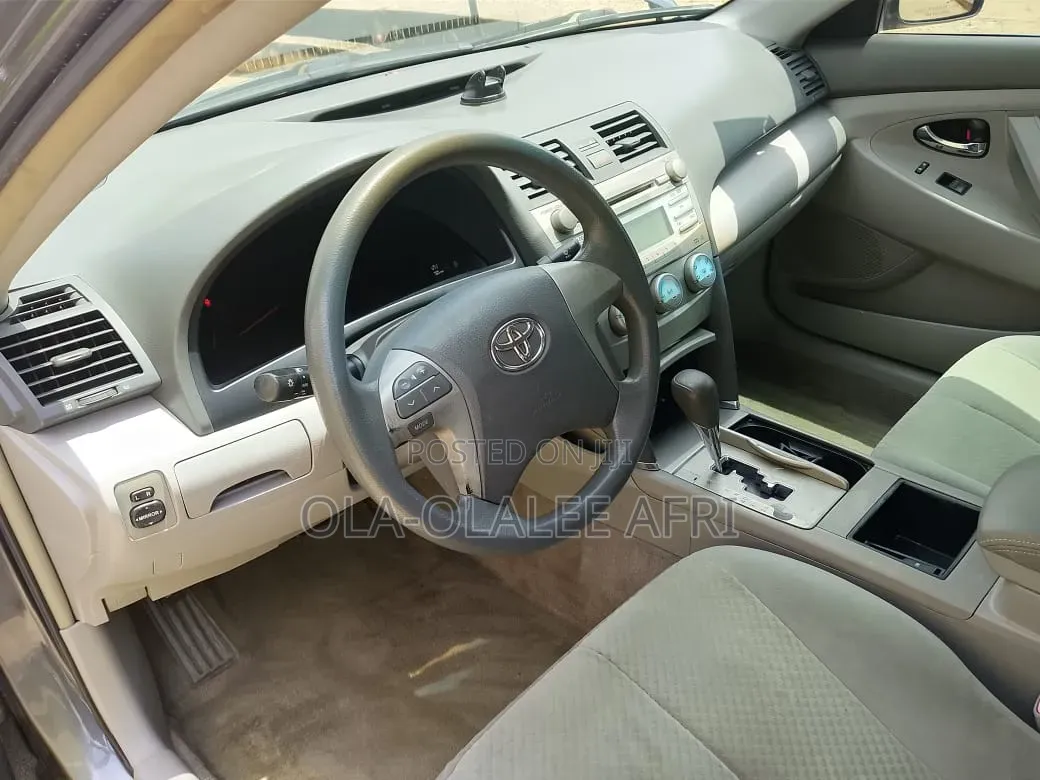 Toyota Camry 2.4 SE 2008 Gray