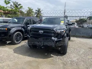 Toyota Tacoma Limited Double Cab 4WD 5.0 ft. SB 2025 Black