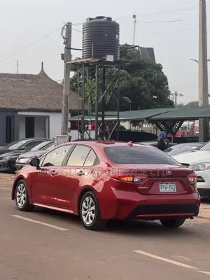 Toyota Corolla 2020 Red