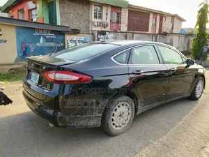 Ford Taurus SE 2013 Black