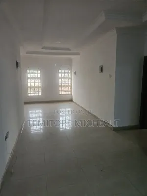 4bdrm Bungalow in Wuse Zone for rent